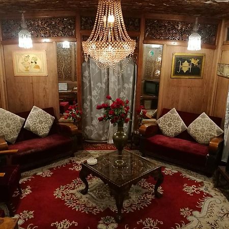 House Boat Hardy Palace Сринагар Экстерьер фото